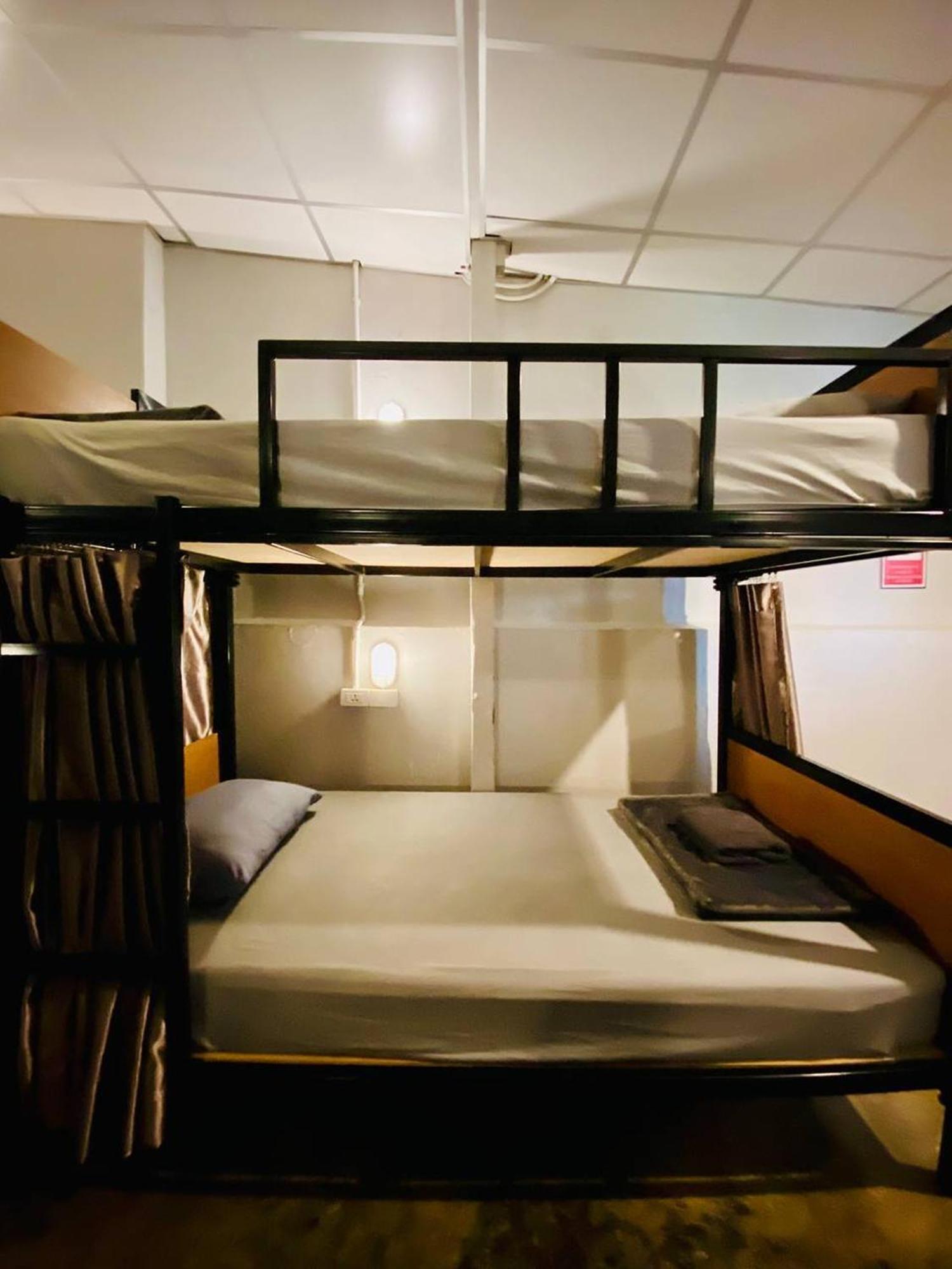 Hostel Lemon Siam Petchaburi Road Бангкок Екстер'єр фото